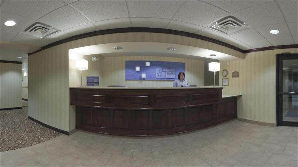 Holiday Inn Express Greensburg By Ihg Esterno foto