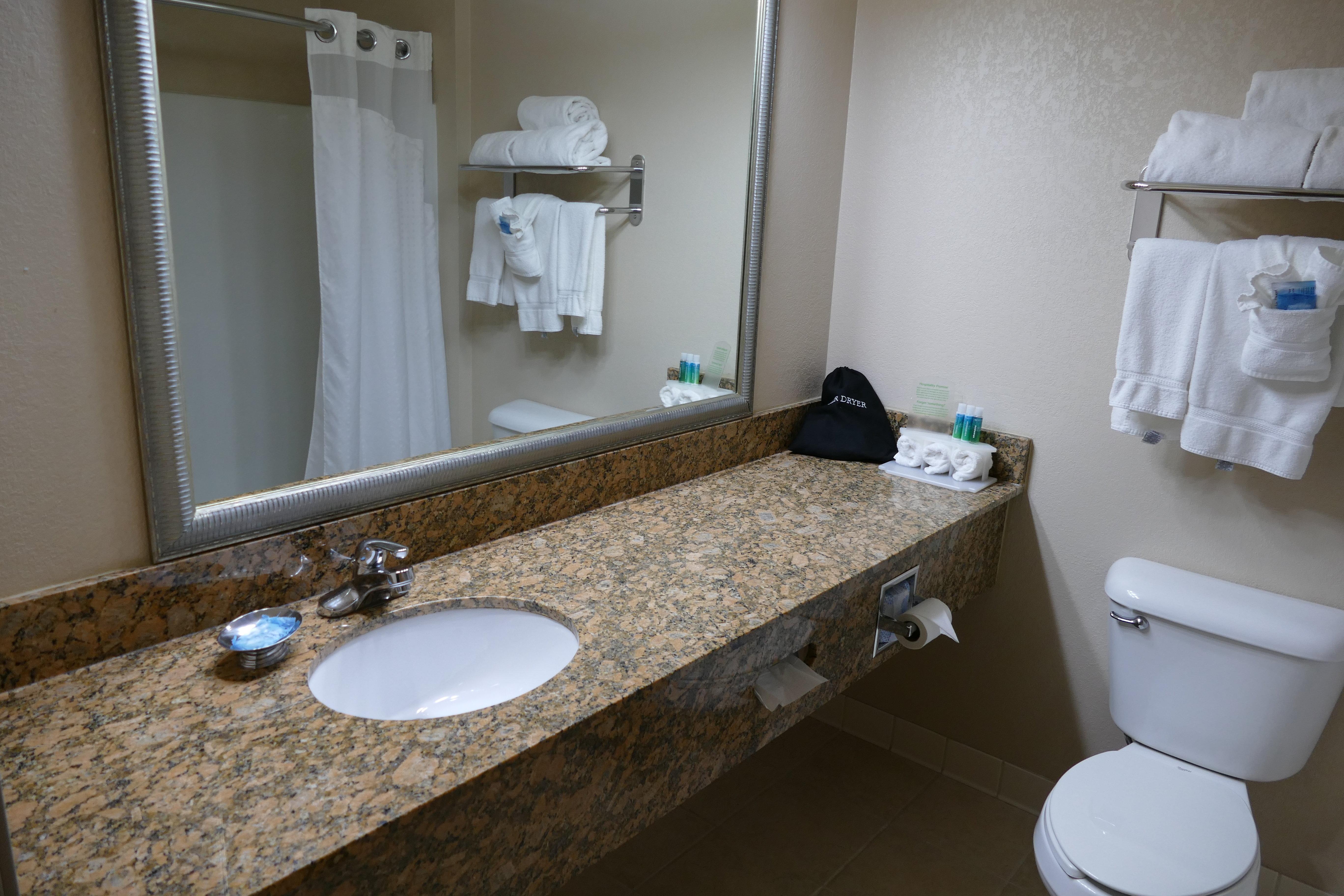 Holiday Inn Express Greensburg By Ihg Esterno foto
