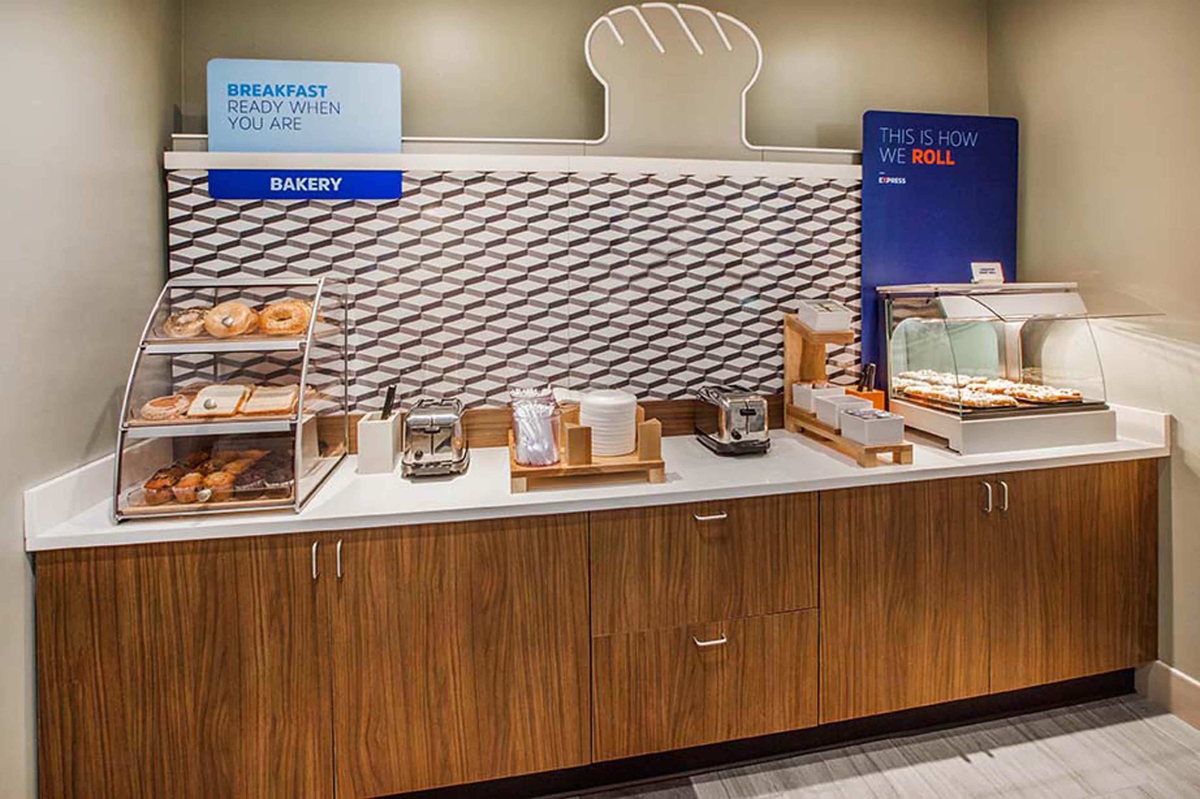Holiday Inn Express Greensburg By Ihg Esterno foto