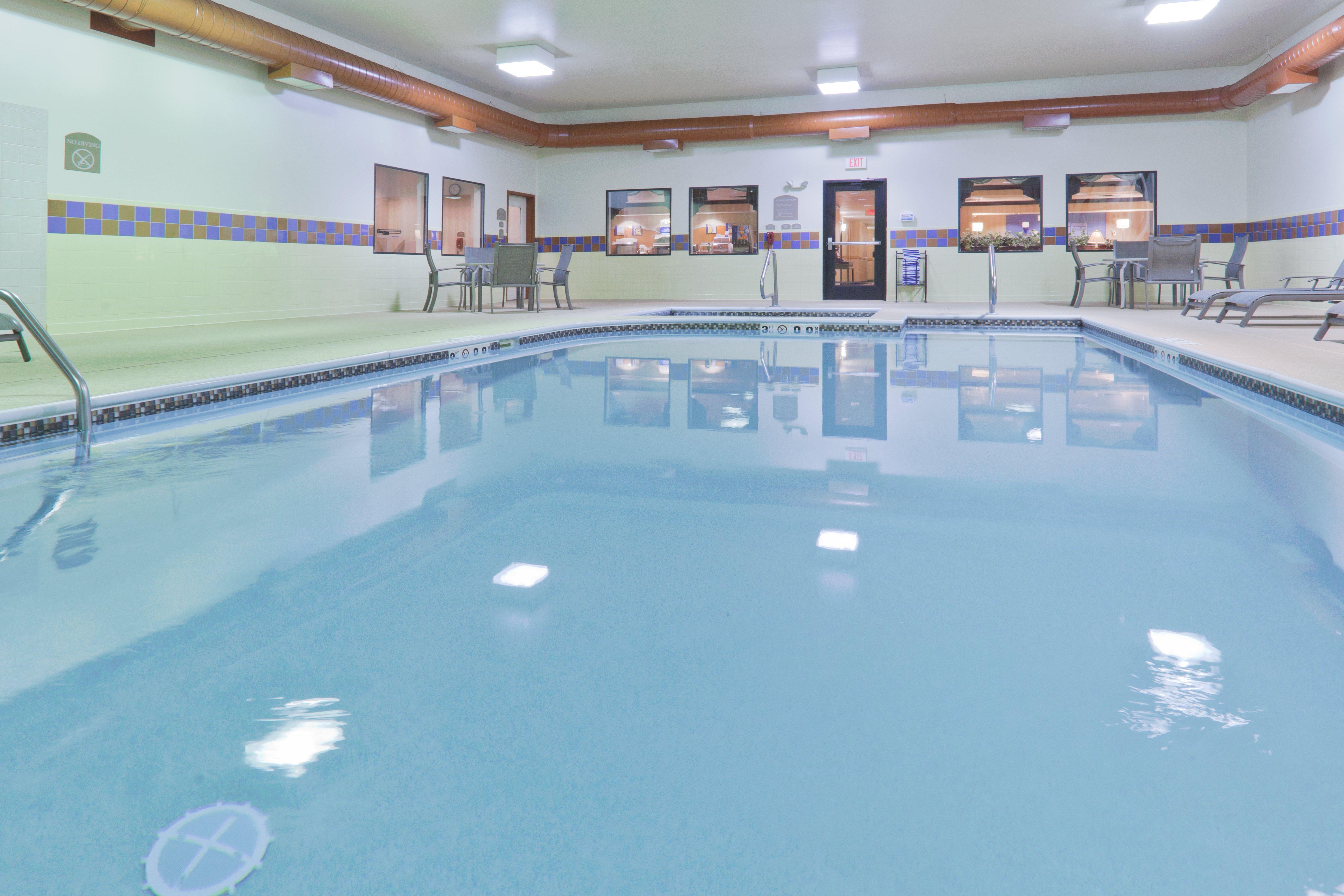 Holiday Inn Express Greensburg By Ihg Esterno foto