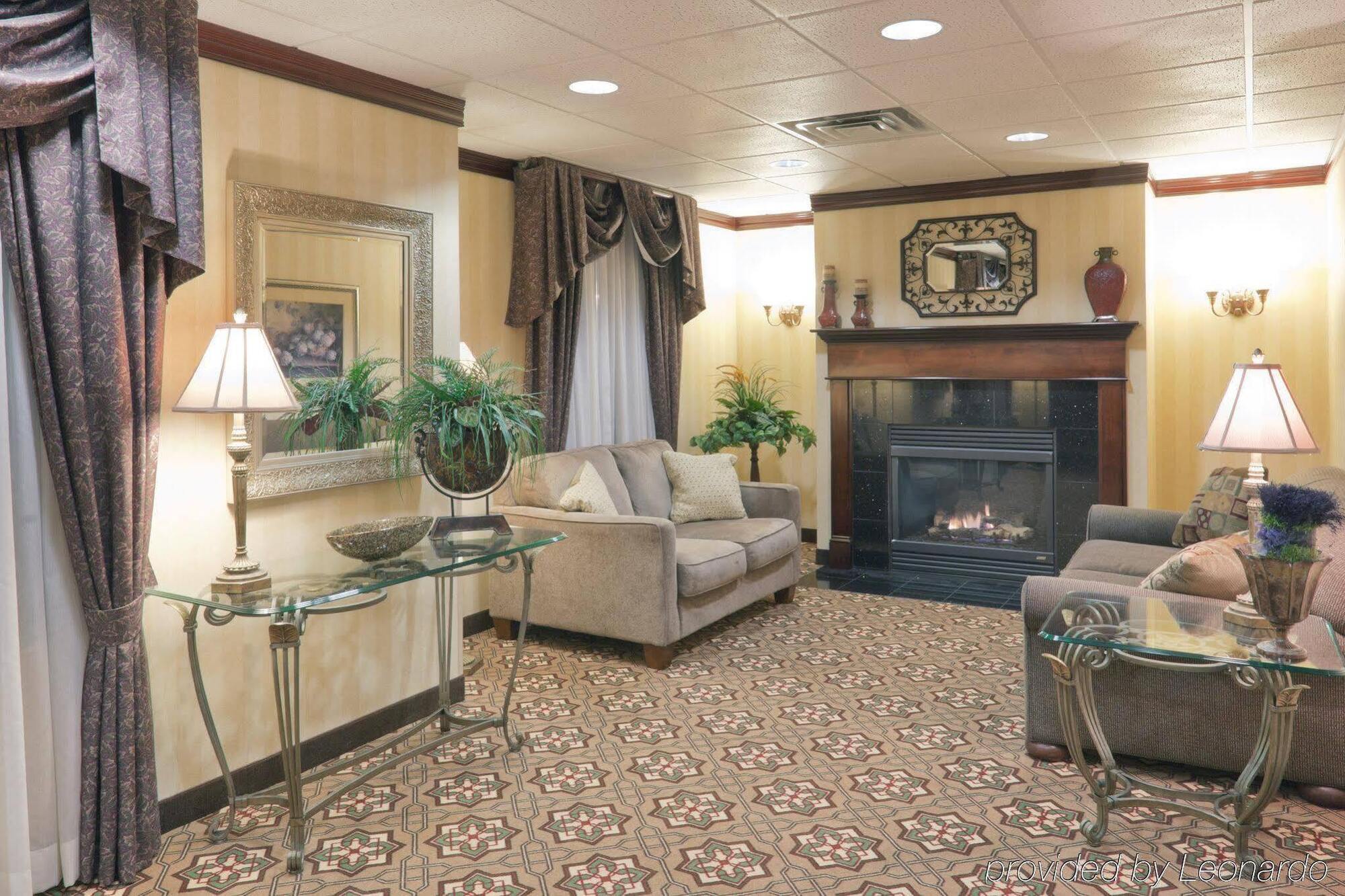 Holiday Inn Express Greensburg By Ihg Esterno foto