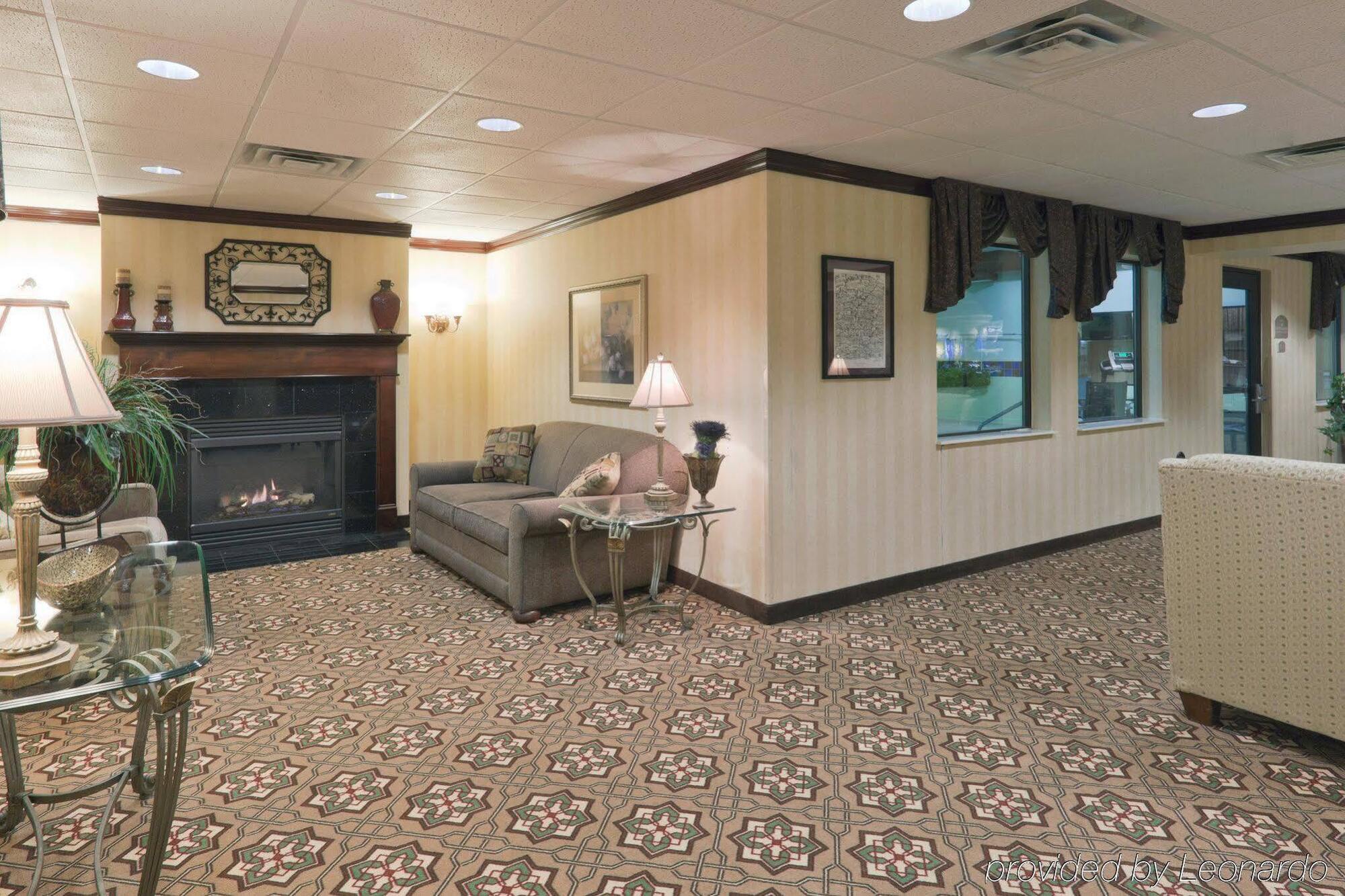 Holiday Inn Express Greensburg By Ihg Esterno foto